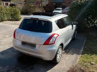 Gebraucht Suzuki Swift 75 PS (55 kW) 2013 Silber Kleinwagen