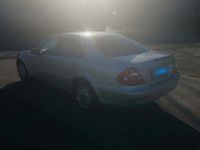 Gebraucht Mercedes E200 163 PS (119 kW) 2005 Silber Limousine