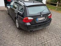 Gebraucht BMW 325 197 PS (144 kW) 2006 Schwarz Kombi