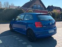 Gebraucht VW Polo 60 PS (44 kW) 2011 Blau Kleinwagen