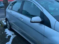 Gebraucht Mercedes B180 109 PS (80 kW) 2010 Silber Van / Kleinbus