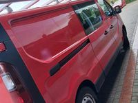 Second-hand Opel Vivaro 110 CP (80 kW) 2017 Roșu Monovolum