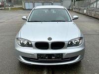 Gebraucht BMW 120 143 PS (105 kW) 2009 Silber Kleinwagen