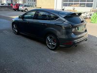 Gebraucht Ford Focus Titanium 150 PS (110 kW) 2015 Grau Kleinwagen