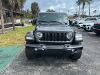 Gebraucht Jeep Gladiator 284 PS (208 kW) 2025 Grau Pickup