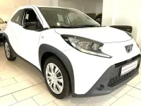 Gebraucht Toyota Aygo X Play 72 PS (52 kW) 2023 Weiß SUV