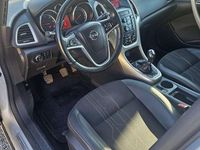 Gebraucht Opel Astra 110 PS (80 kW) 2012 Argon silber/ice silver (m2) Kombi