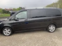 Gebraucht Mercedes V220 Edition 163 PS (119 kW) 2017 Schwarz Van / Kleinbus