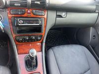 Gebraucht Mercedes C180 Classic 143 PS (105 kW) 2004 Schwarz Kombi