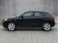 Neu Audi Q2 Advanced Plus 150 PS (110 kW) 2026 Schwarz (schwarz (brillantschwarz)) SUV