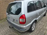Gebraucht Opel Zafira 150 PS (110 kW) 2004 Silber Van / Kleinbus