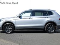 Gebraucht VW Tiguan Allspace Move 193 PS (141 kW) 2024 Pyrite silver metallic SUV
