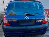 Gebraucht Renault Clio II 98 PS (72 kW) 2001 Blau Kleinwagen