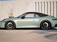 Neu Porsche 911 Carrera GTS 541 PS (397 kW) 2026 Shadegreenmetallic Cabrio