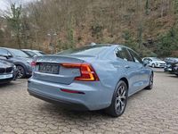 Gebraucht Volvo S60 Plus 197 PS (144 kW) 2024 Thunder grey / metallic (metallic) Limousine