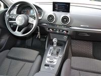 Gebraucht Audi A3 116 PS (85 kW) 2017 Tango rot metallic Limousine