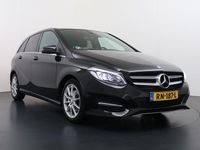 Używany Mercedes B200 Ambition 156 KM (114 kW) 2017 Czarny Minivan