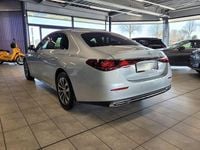 Gebraucht Mercedes E220 Avantgarde 197 PS (144 kW) 2023 Silber Limousine