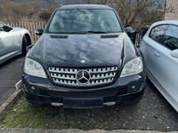 Gebraucht Mercedes ML280 190 PS (139 kW) 2006 Schwarz SUV