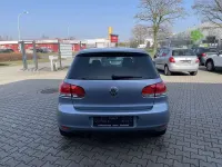 Gebraucht VW Golf VI Team 122 PS (89 kW) 2011 Blau Kleinwagen