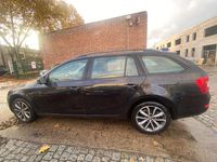 Gebraucht Skoda Octavia 150 PS (110 kW) 2014 Cerna magic/black magic Kombi
