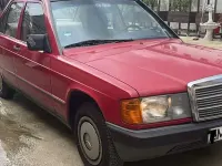 Gebraucht Mercedes 190 90 PS (66 kW) 1984 Rot Limousine