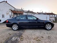 Gebraucht BMW 318 143 PS (105 kW) 2002 Blau Limousine