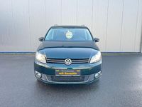 Gebraucht VW Touran Highline 140 PS (102 kW) 2014 Grün Van / Kleinbus