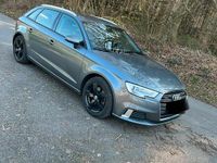 Gebraucht Audi A3 Sport 190 PS (139 kW) 2018 Grau Limousine