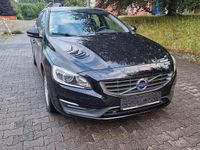 Gebraucht Volvo V60 Business Edition 190 PS (139 kW) 2016 Schwarz Kombi