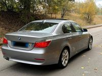 Gebraucht BMW 523 Advantage 177 PS (130 kW) 2006 Grau Limousine
