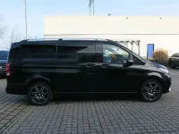 Gebraucht Mercedes V300 Avantgarde Edition 237 PS (174 kW) 2024 Schwarz Van / Kleinbus