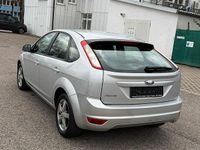 Używany Ford Focus 100 KM (73 kW) 2008 Srebrny Kombi
