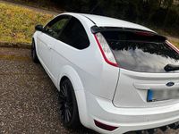 Gebraucht Ford Focus 125 PS (91 kW) 2010 Weiß Limousine