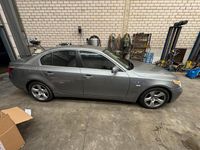 Gebraucht BMW 530 258 PS (189 kW) 2005 Silber Limousine