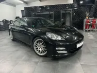Gebraucht Porsche Panamera 4 299 PS (219 kW) 2011 Basaltschwarzmetallic Kleinwagen