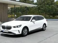 Neu BMW 540 303 PS (222 kW) 2025 Alpinweiss uni Kombi
