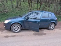 Używany Opel Astra 105 KM (77 kW) 2007 Zielony Sedan/Limuzyna