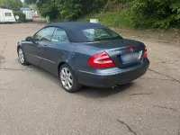 Gebraucht Mercedes CLK320 218 PS (160 kW) 2003 Blau Cabrio