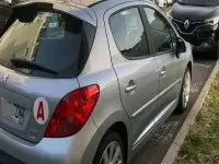 Gebraucht Peugeot 207 Business-Line 90 PS (66 kW) 2010 Limousine