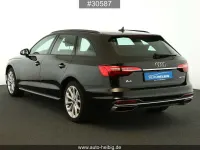Gebraucht Audi A4 Advanced 204 PS (150 kW) 2022 Mythosschwarz metallic Kombi
