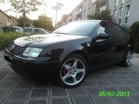 Gebraucht VW Bora 227 PS (166 kW) 2003 Schwarz metallic Limousine