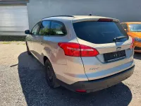 Gebraucht Ford Focus Trend 125 PS (91 kW) 2015 Silber Limousine