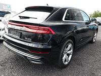 Gebraucht Audi Q8 S-Line 340 PS (250 kW) 2020 Orcaschwarz metallic SUV