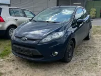 Używany Ford Fiesta 60 KM (44 kW) 2012 Niebieski Sedan/Limuzyna