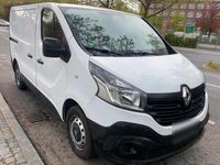 Gebraucht Renault Trafic 90 PS (66 kW) 2015 Weiß Van / Kleinbus