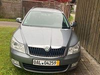 Gebraucht Skoda Octavia Active 105 PS (77 kW) 2012 Grau Kombi