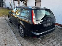 Gebraucht Ford Focus Trend 101 PS (74 kW) 2009 Schwarz Kombi