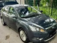 Gebraucht Ford Focus Titanium 136 PS (100 kW) 2008 Grau Limousine