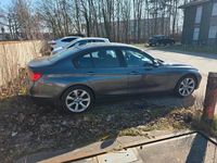 Gebraucht BMW 320 184 PS (135 kW) 2013 Grau Limousine
